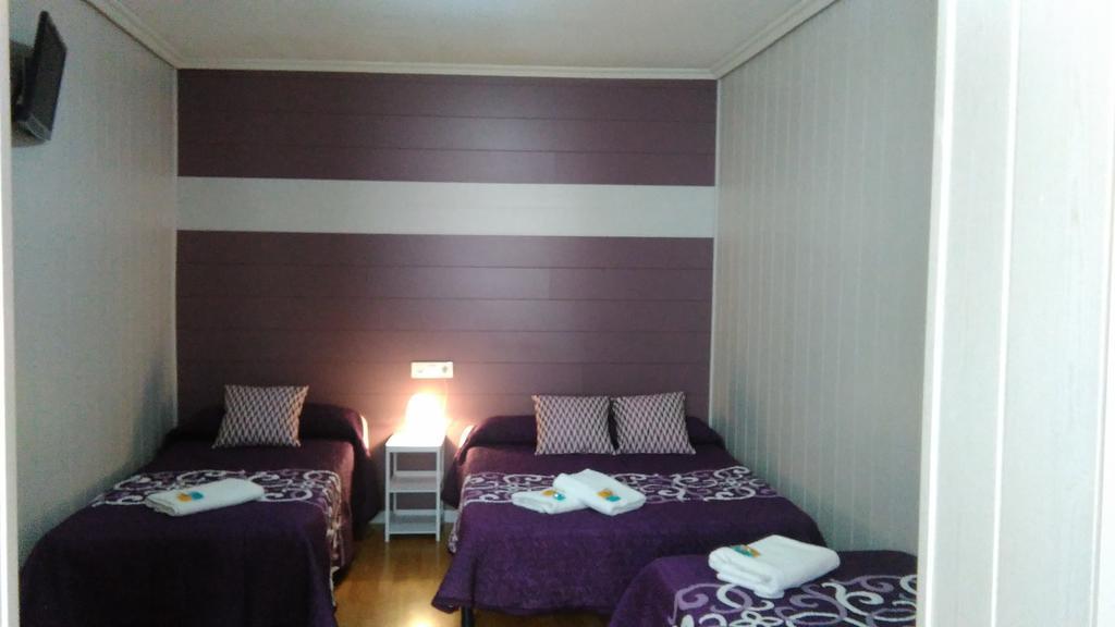 Hostal Escala Luna Salamanca Luaran gambar