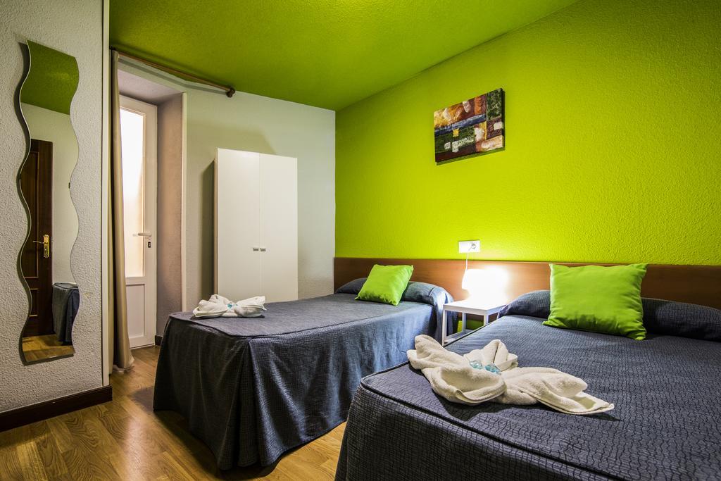 Hostal Escala Luna Salamanca Luaran gambar