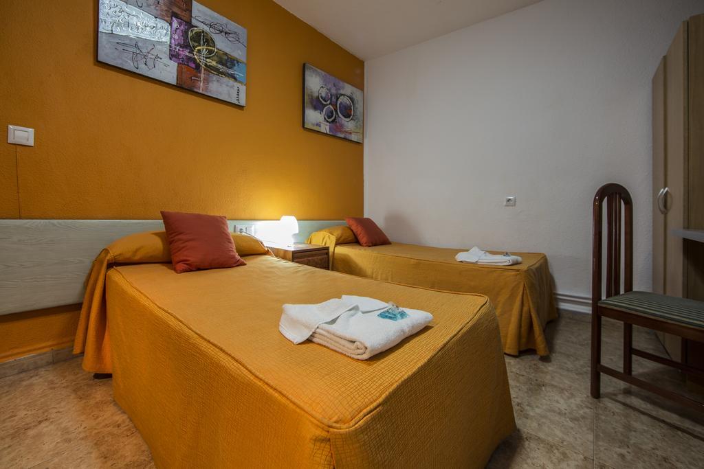 Hostal Escala Luna Salamanca Luaran gambar