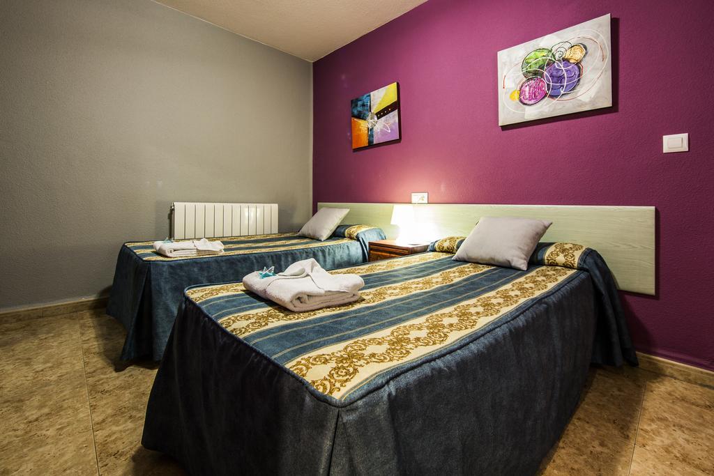 Hostal Escala Luna Salamanca Luaran gambar