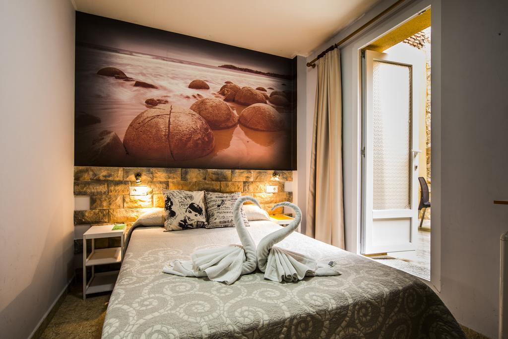 Hostal Escala Luna Salamanca Luaran gambar