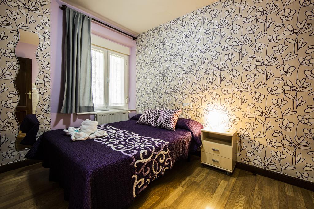Hostal Escala Luna Salamanca Luaran gambar