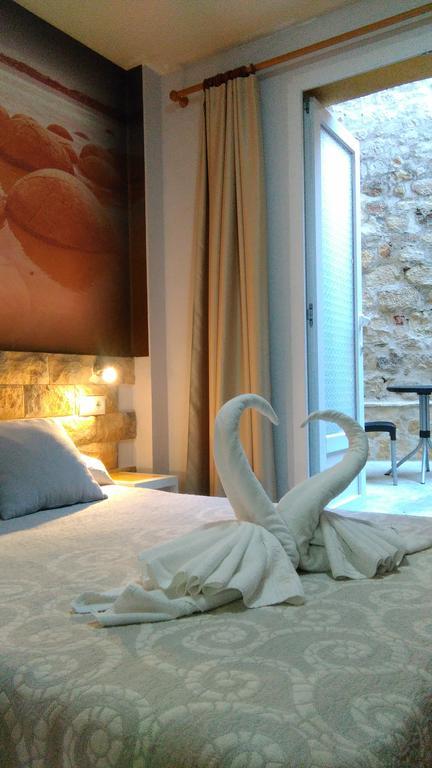 Hostal Escala Luna Salamanca Luaran gambar