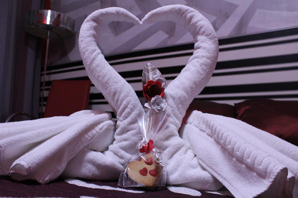 Hostal Escala Luna Salamanca Luaran gambar