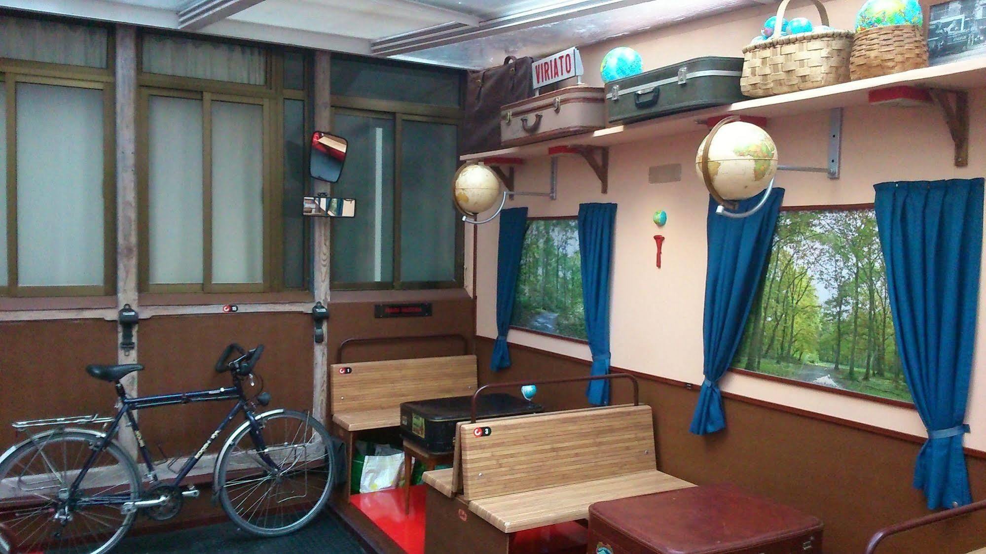 Hostal Escala Luna Salamanca Luaran gambar