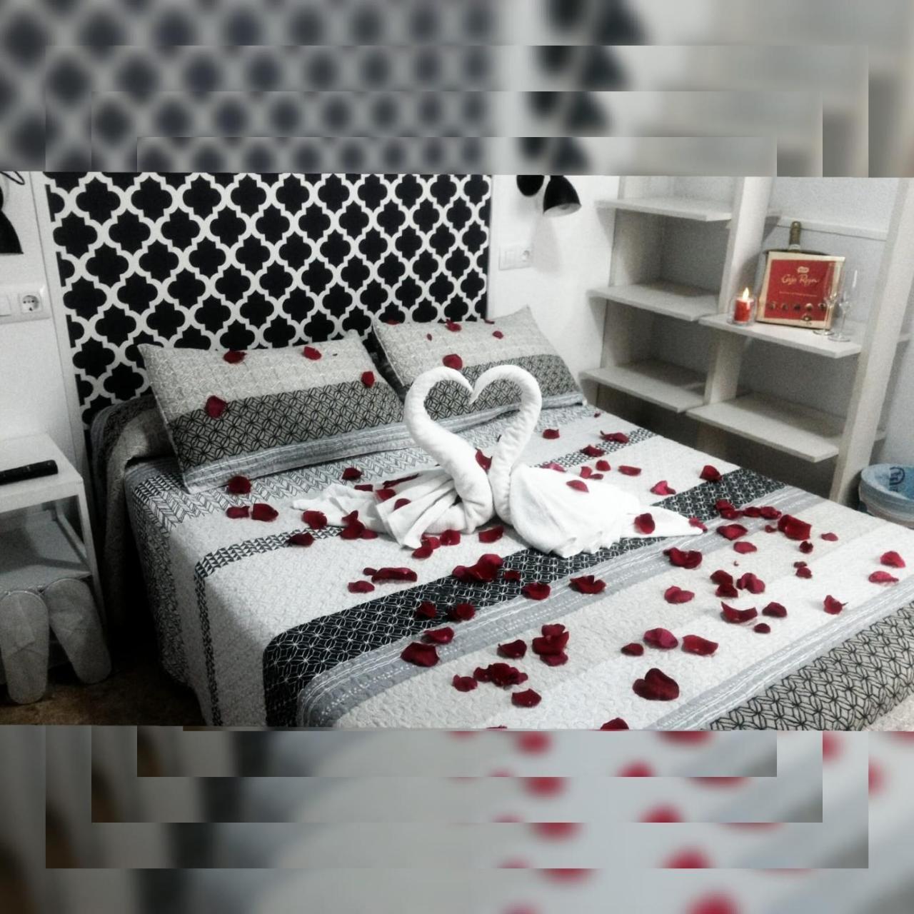 Hostal Escala Luna Salamanca Luaran gambar